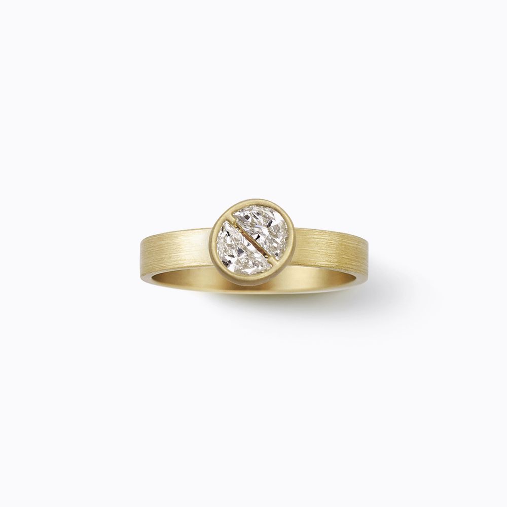 Shihara Align Half Round Diamond Ring 01