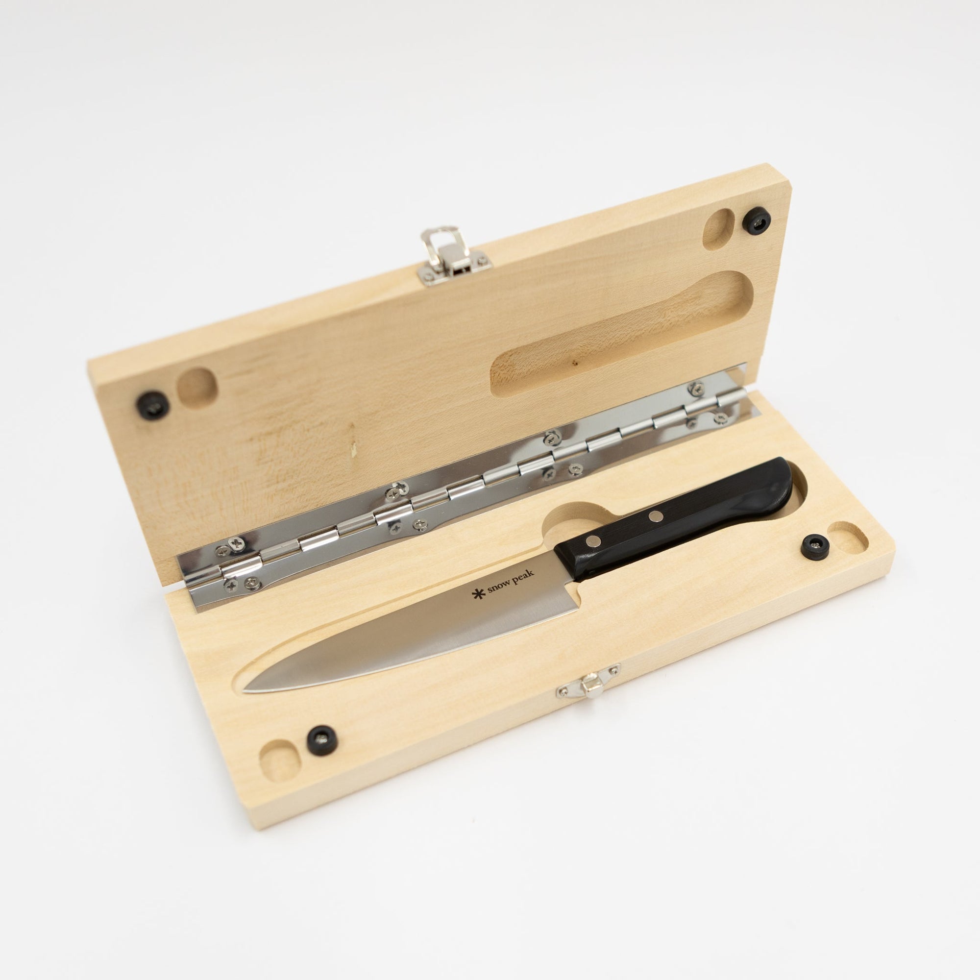 Snow Peak Cutting Board & Knife Set (M) | Tortoise General Store