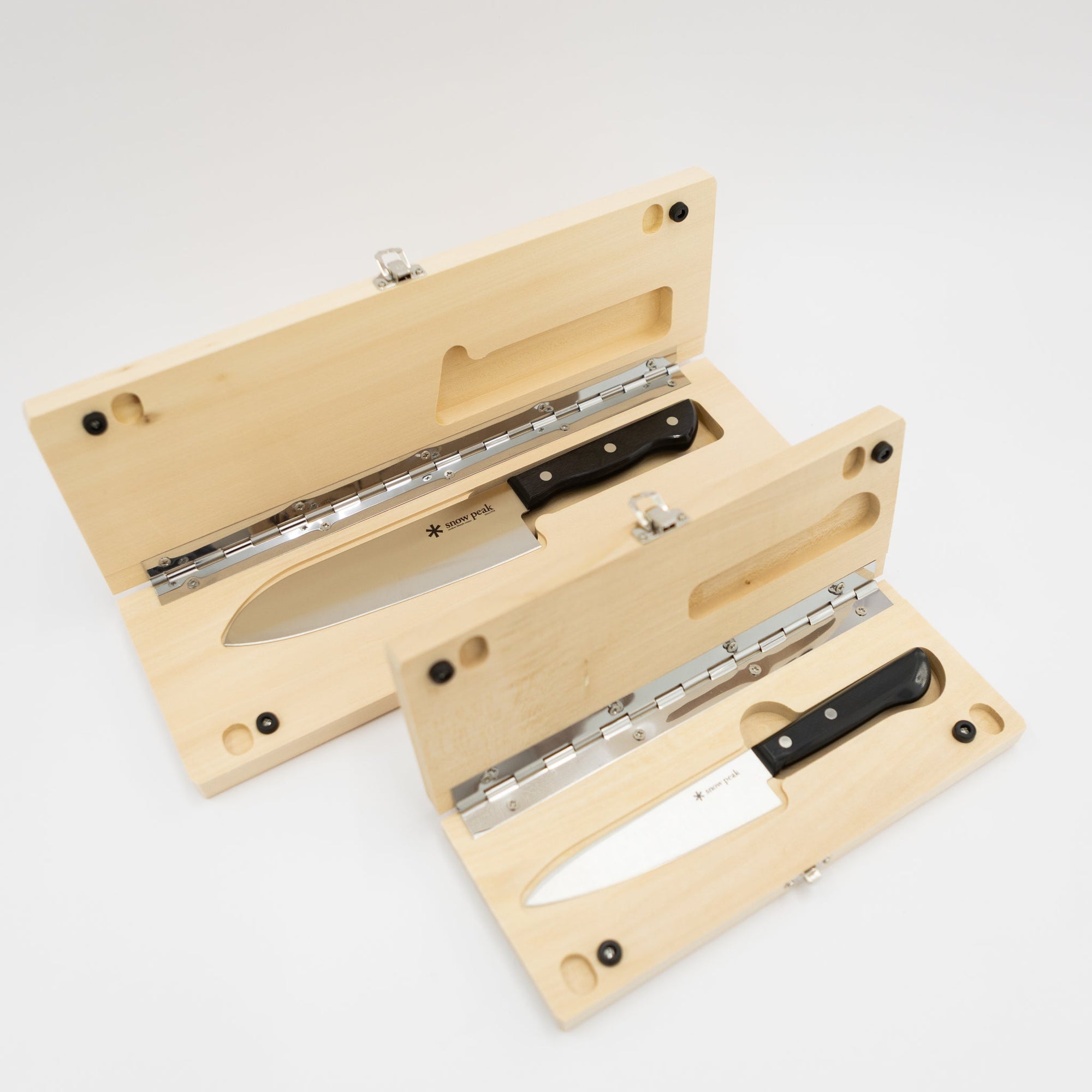 Snow Peak Cutting Board & Knife Set (M) | Tortoise General Store