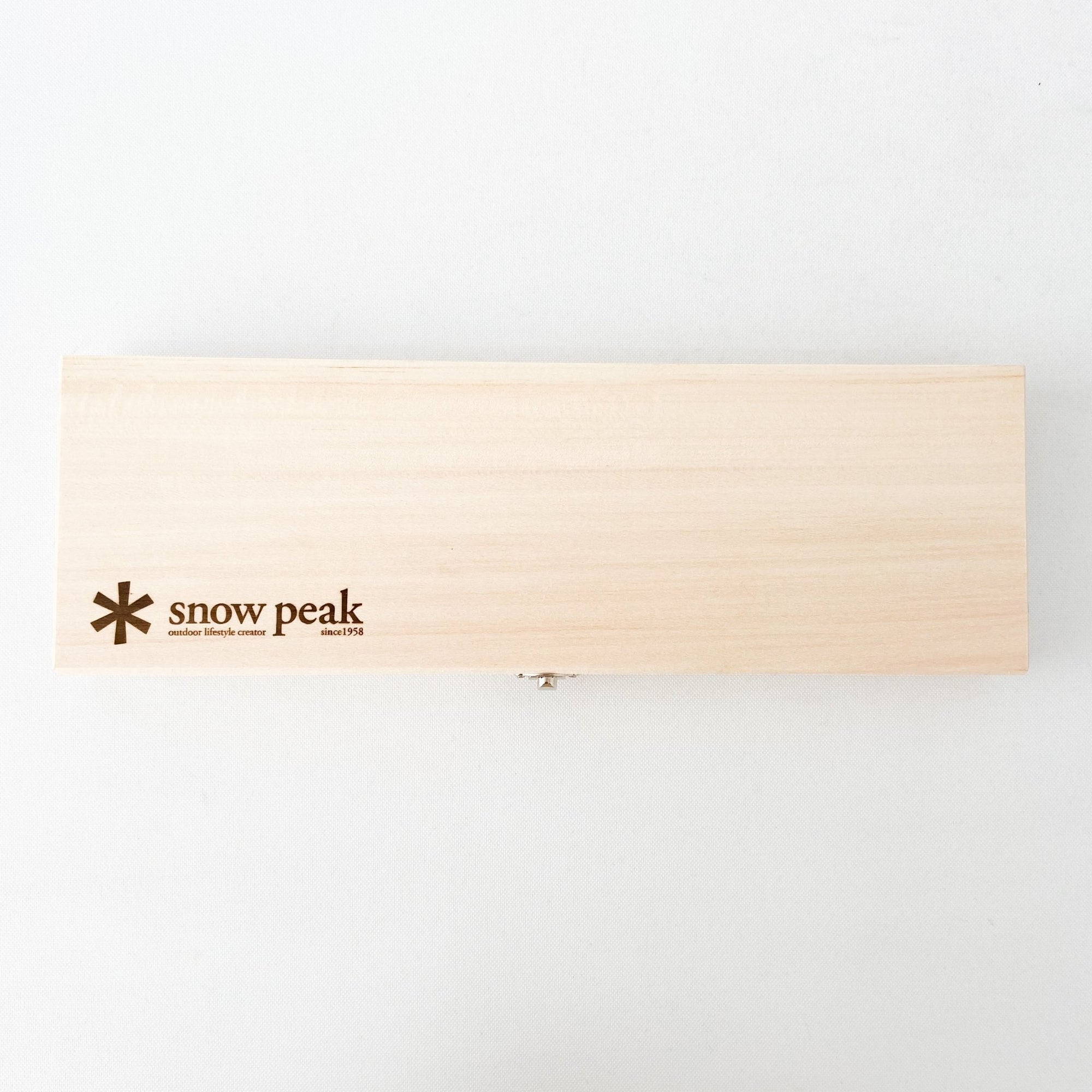 Snow Peak Cutting Board & Knife Set