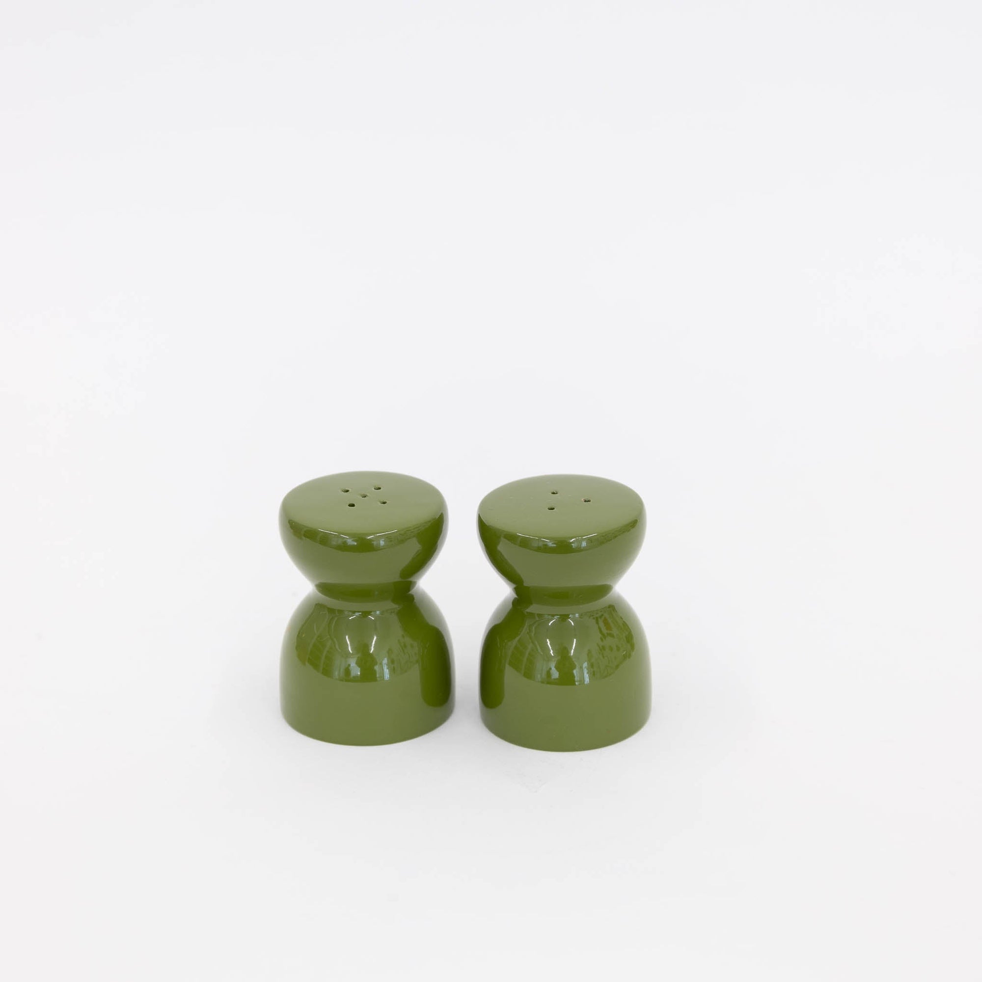 101 60's, Salt and Pepper Shaker - Olive green | Tortoise General Store