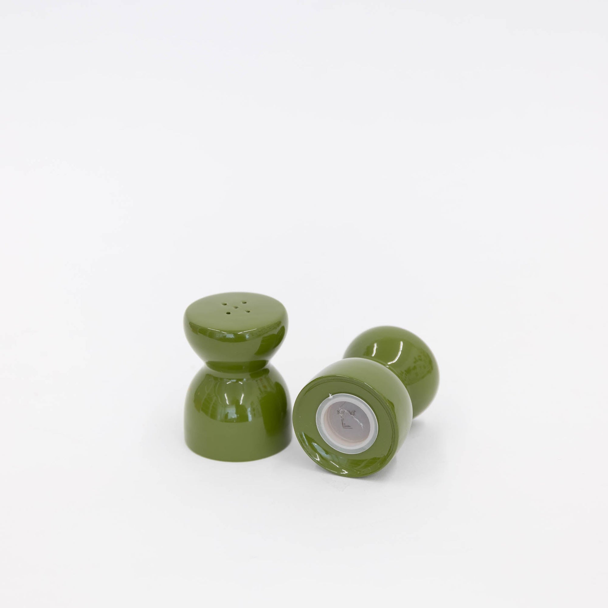 101 60's, Salt and Pepper Shaker - Olive green | Tortoise General Store