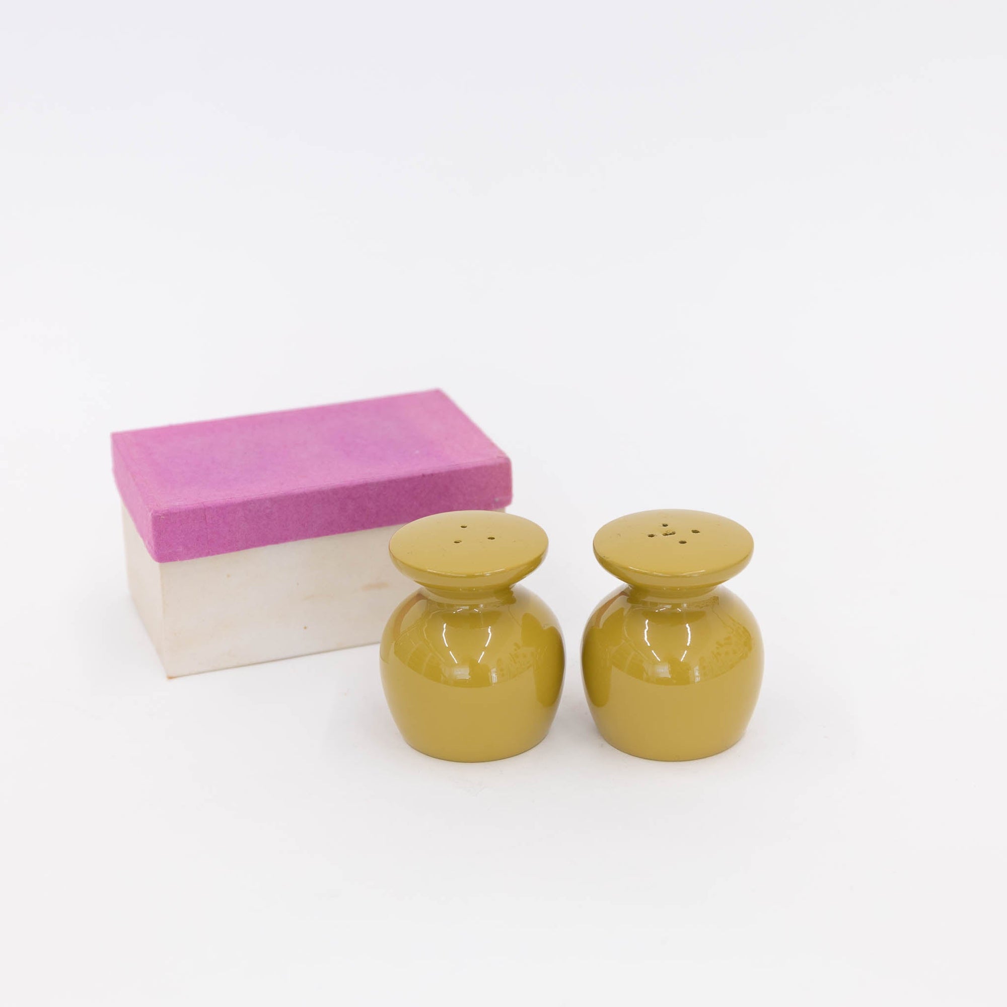 104 60's, Salt and Pepper Shaker - Mustard 2 | Tortoise General Store