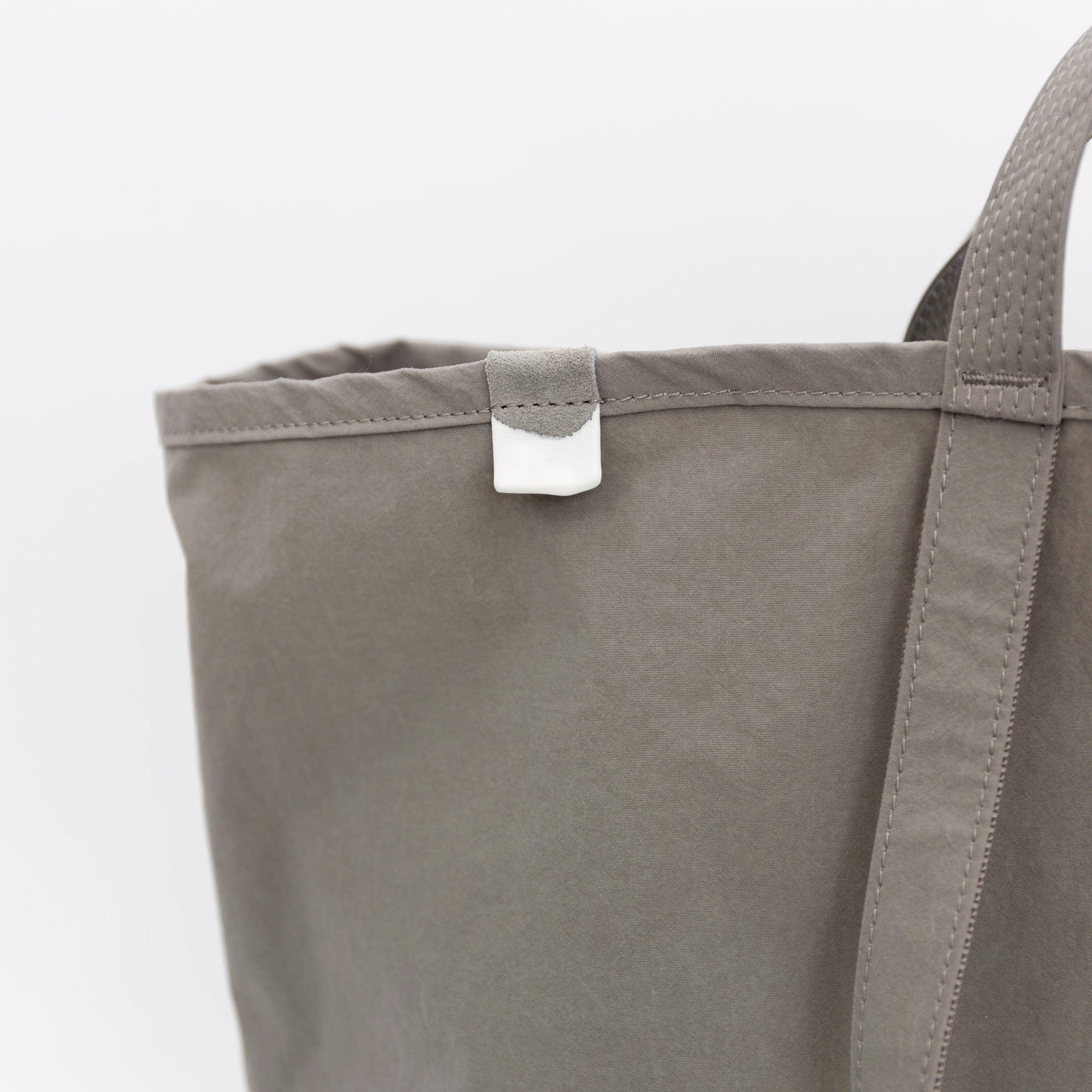 ANUNFOLD Travel Tote - Gray | Tortoise General Store