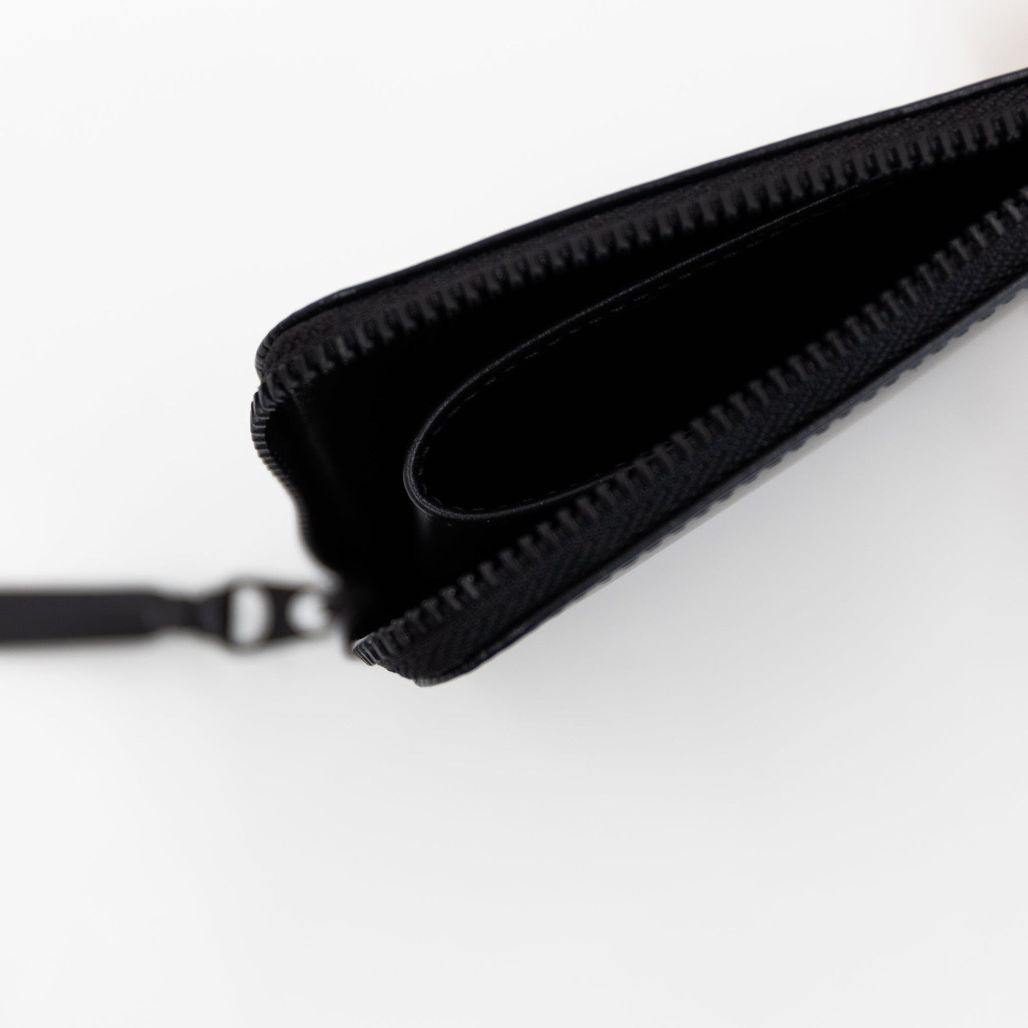 CDG Zip-Around Very Black Wallet | Tortoise General Store