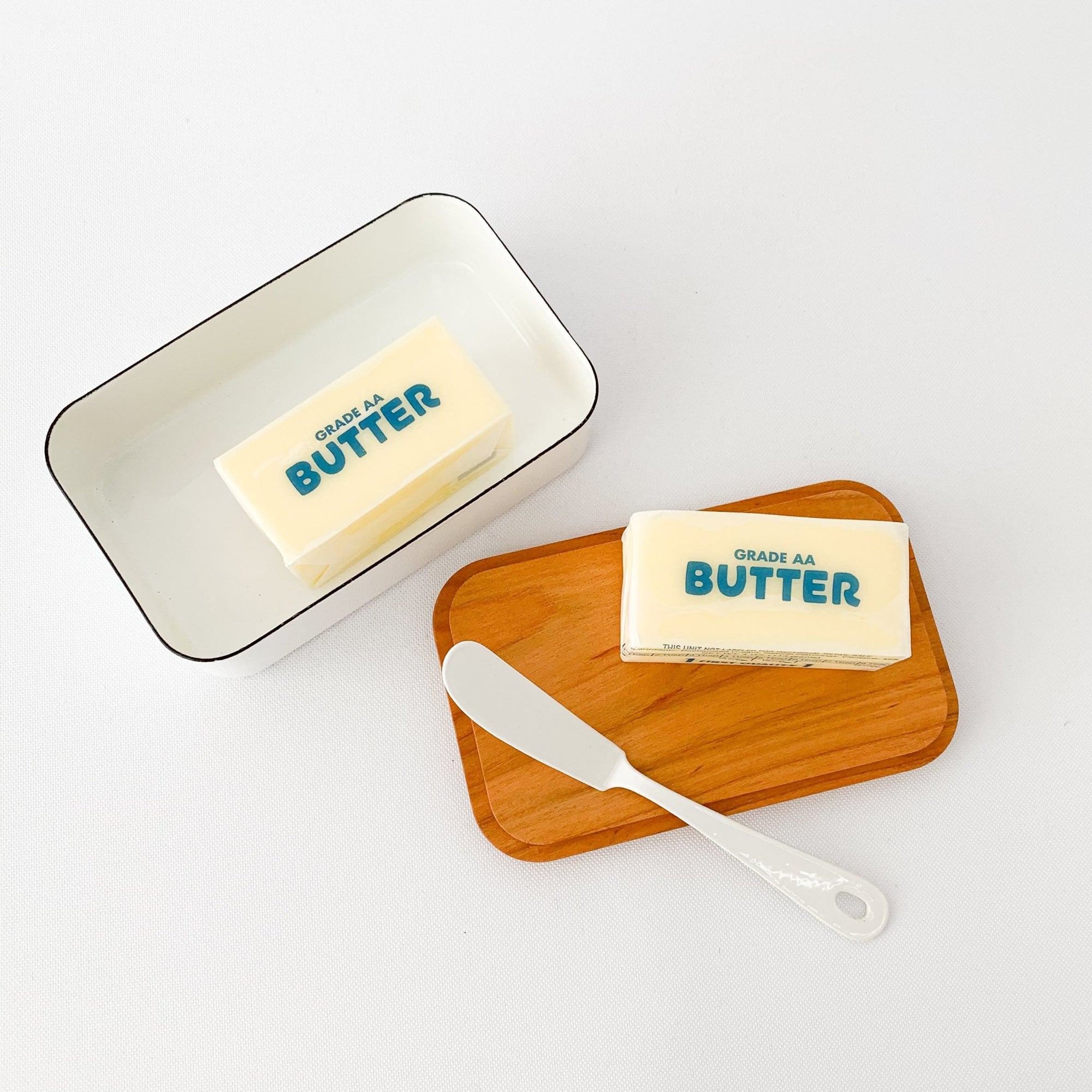 Enamel butter case w/wood - tortoise general store
