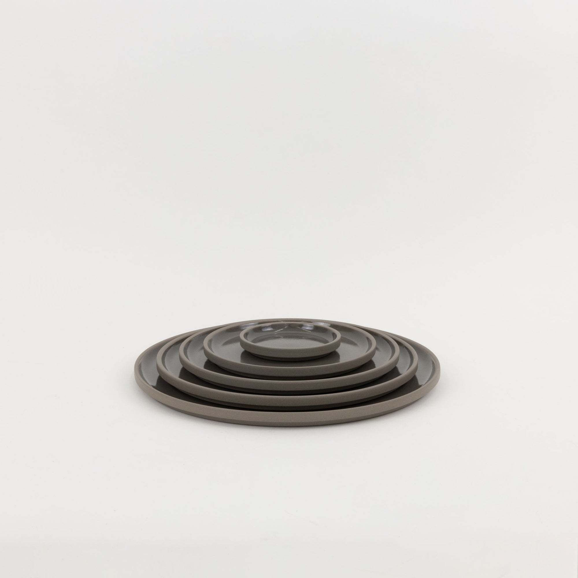 HDG105 - Plate / Lid Dark Gray ø 10" | Tortoise General Store