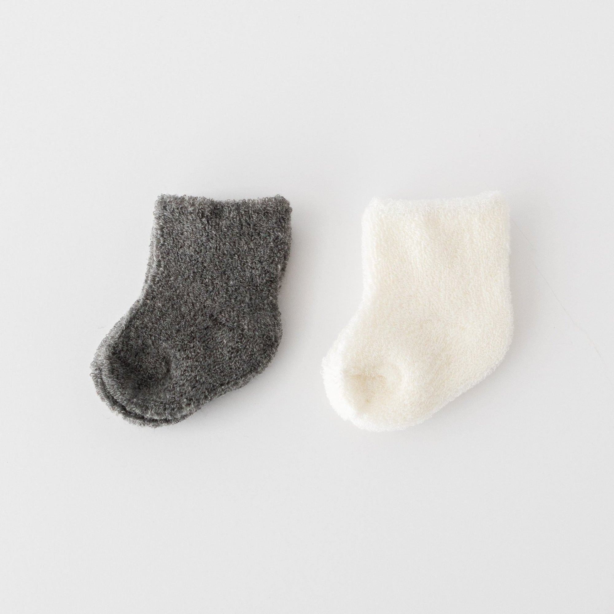 Makié Pile Newborn Socks - tortoise general store