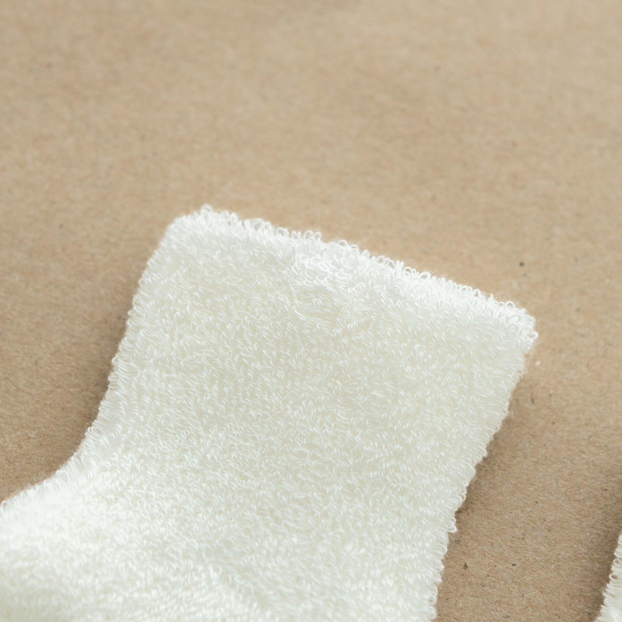 Makié Pile Newborn Socks - tortoise general store