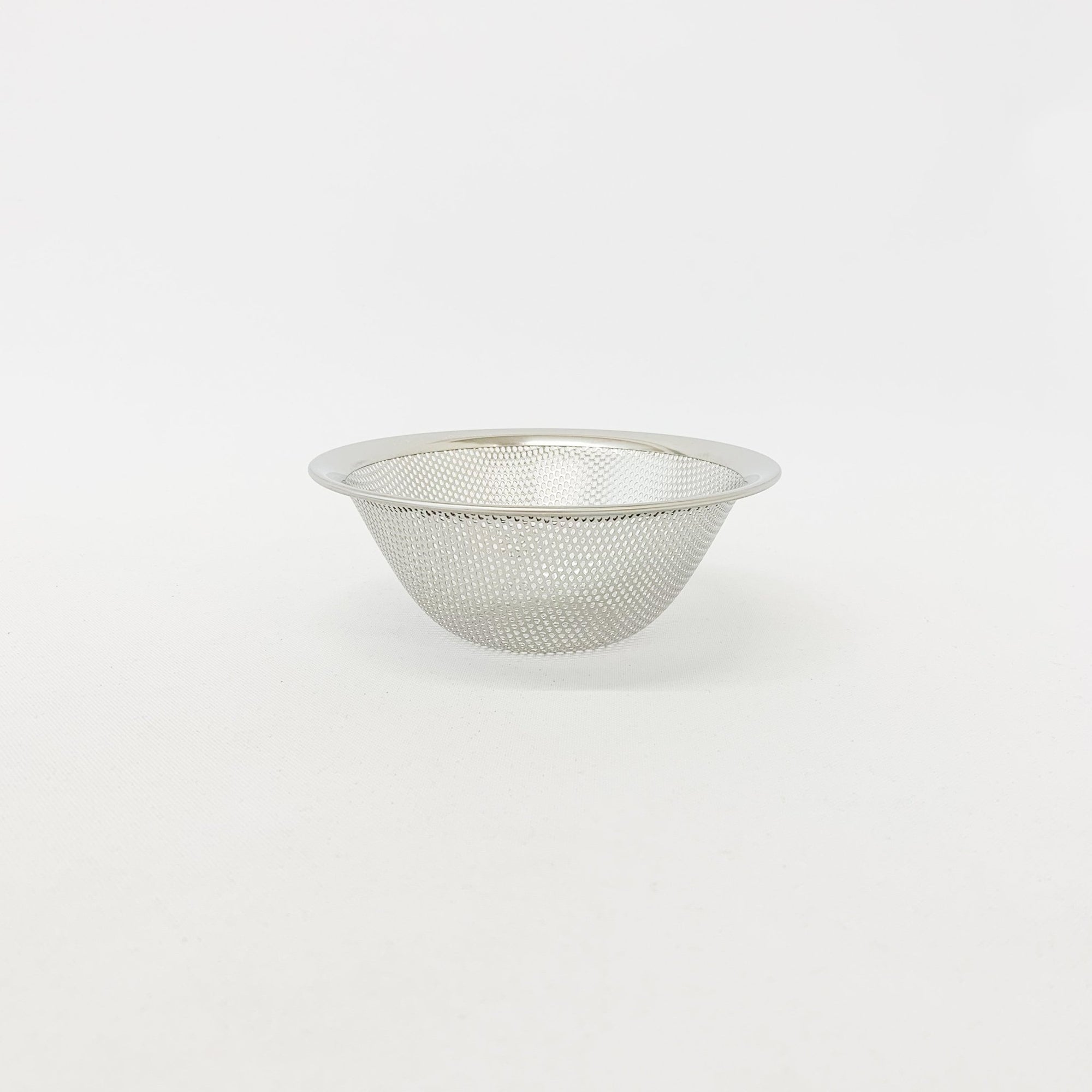 Sori Yanagi Strainers and Bowls - tortoise general store