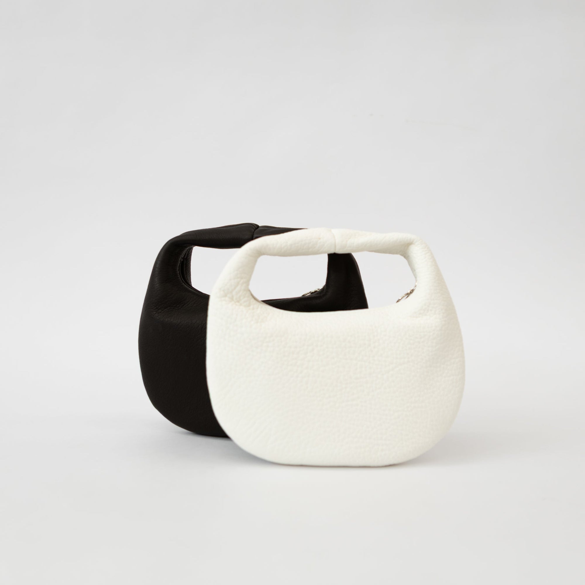 Aeta Deer Leather Round One Shoulder Bag Small DA58 | Tortoise General Store