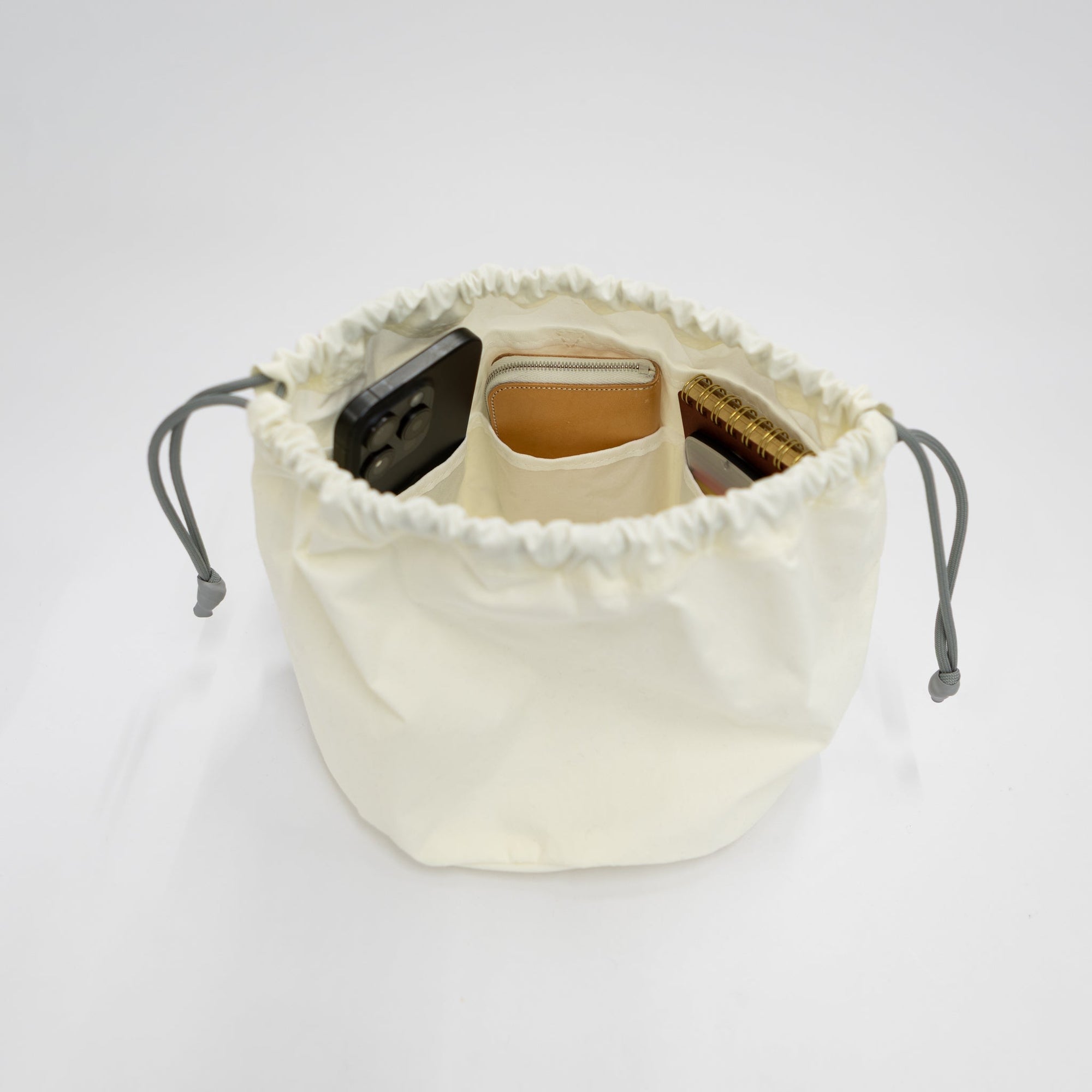 ANUNFOLD Dumpling Bag - White | Tortoise General Store