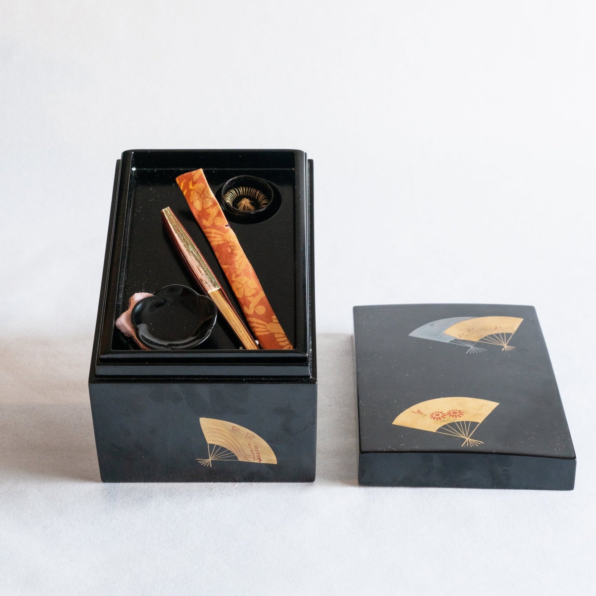 Chabako No.8 - Two in Silence: Fan Tea Box | Tortoise General Store