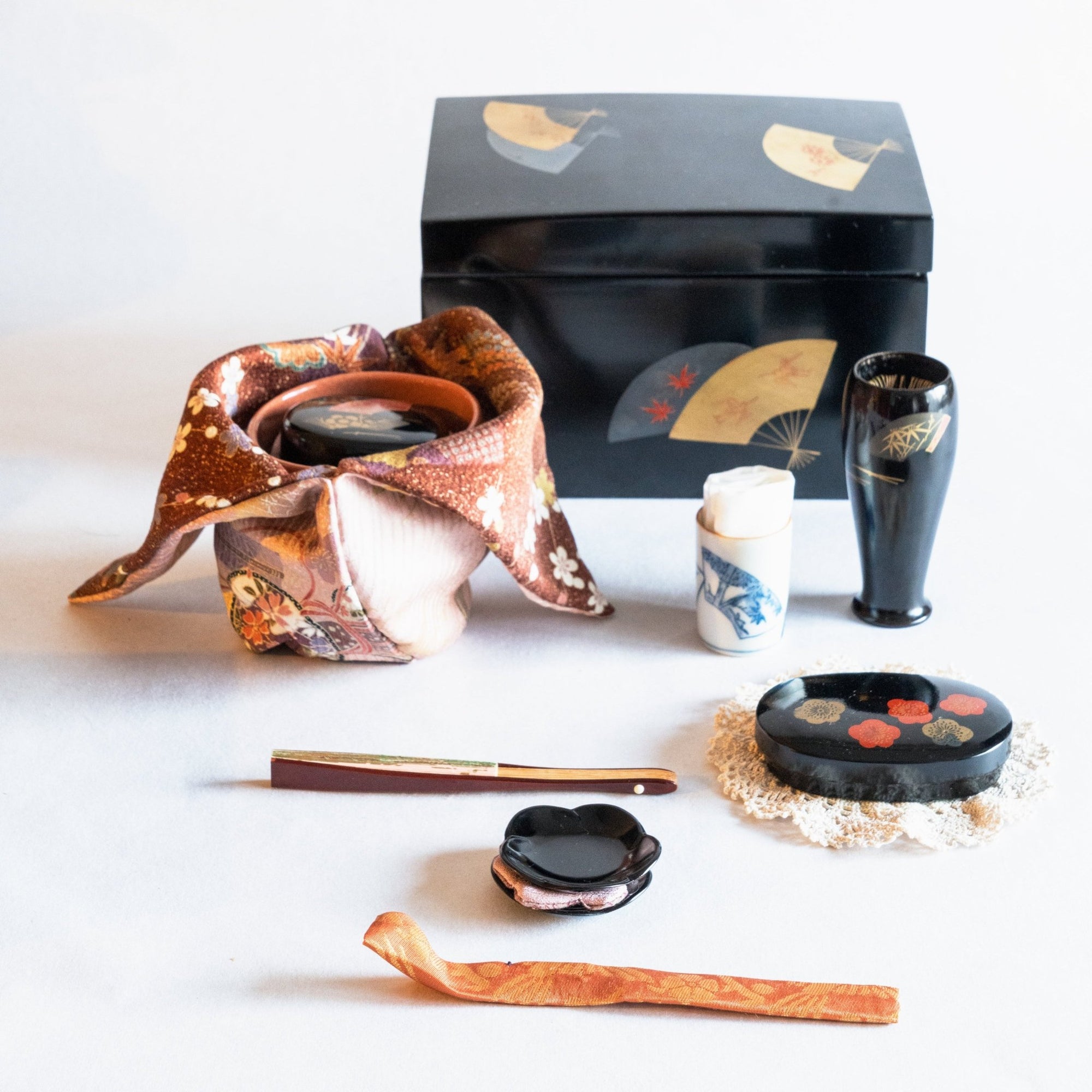 Chabako No.8 - Two in Silence: Fan Tea Box | Tortoise General Store