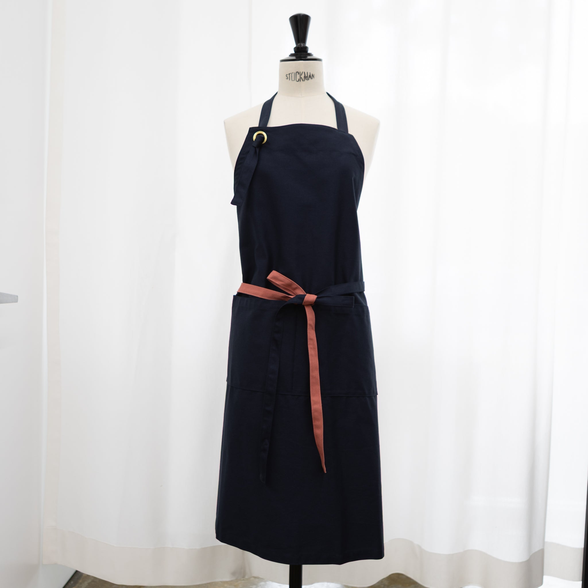 G.K.P. Front-tie Apron: One-tone | Tortoise General Store