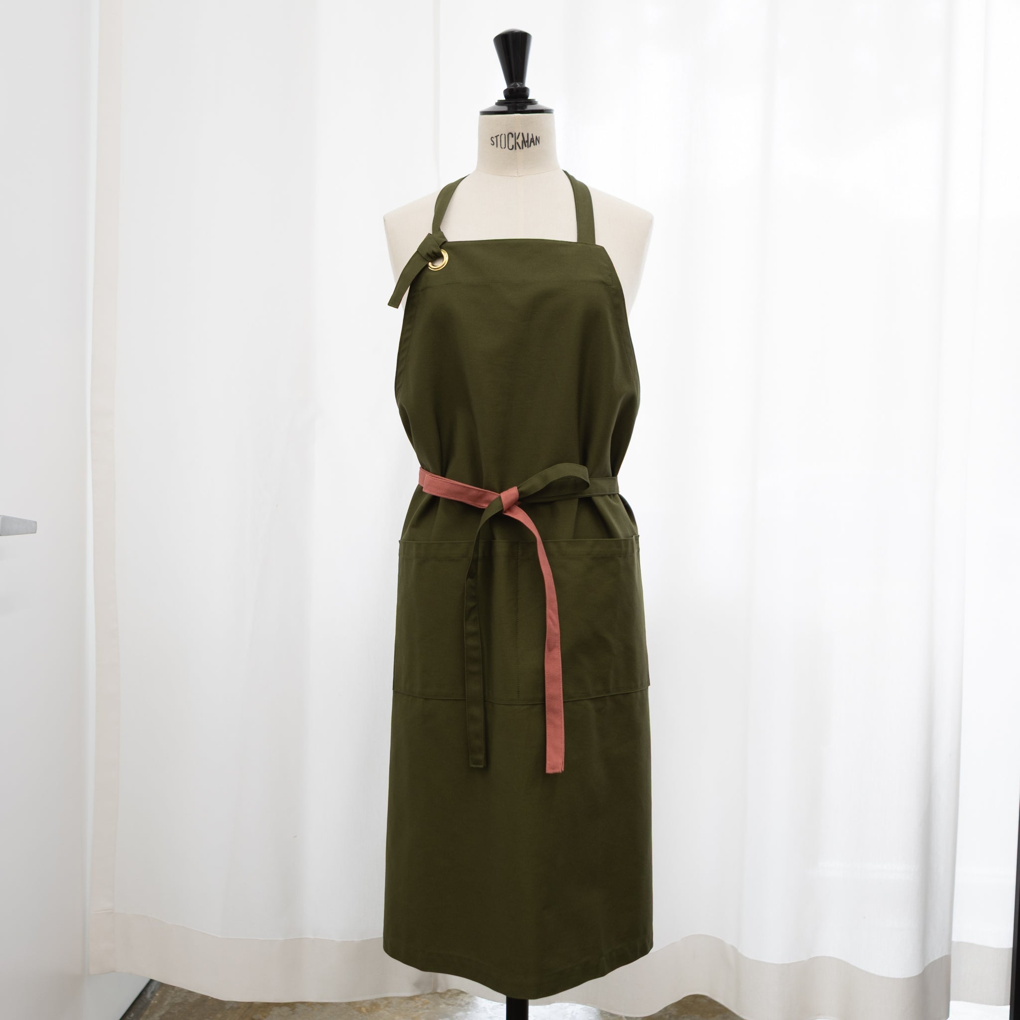 G.K.P. Front-tie Apron: One-tone | Tortoise General Store