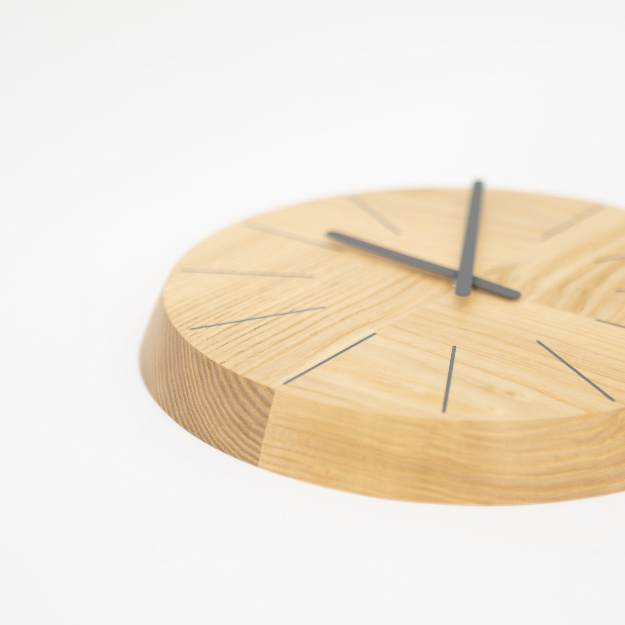 HAGI Clock Circle | Tortoise General Store
