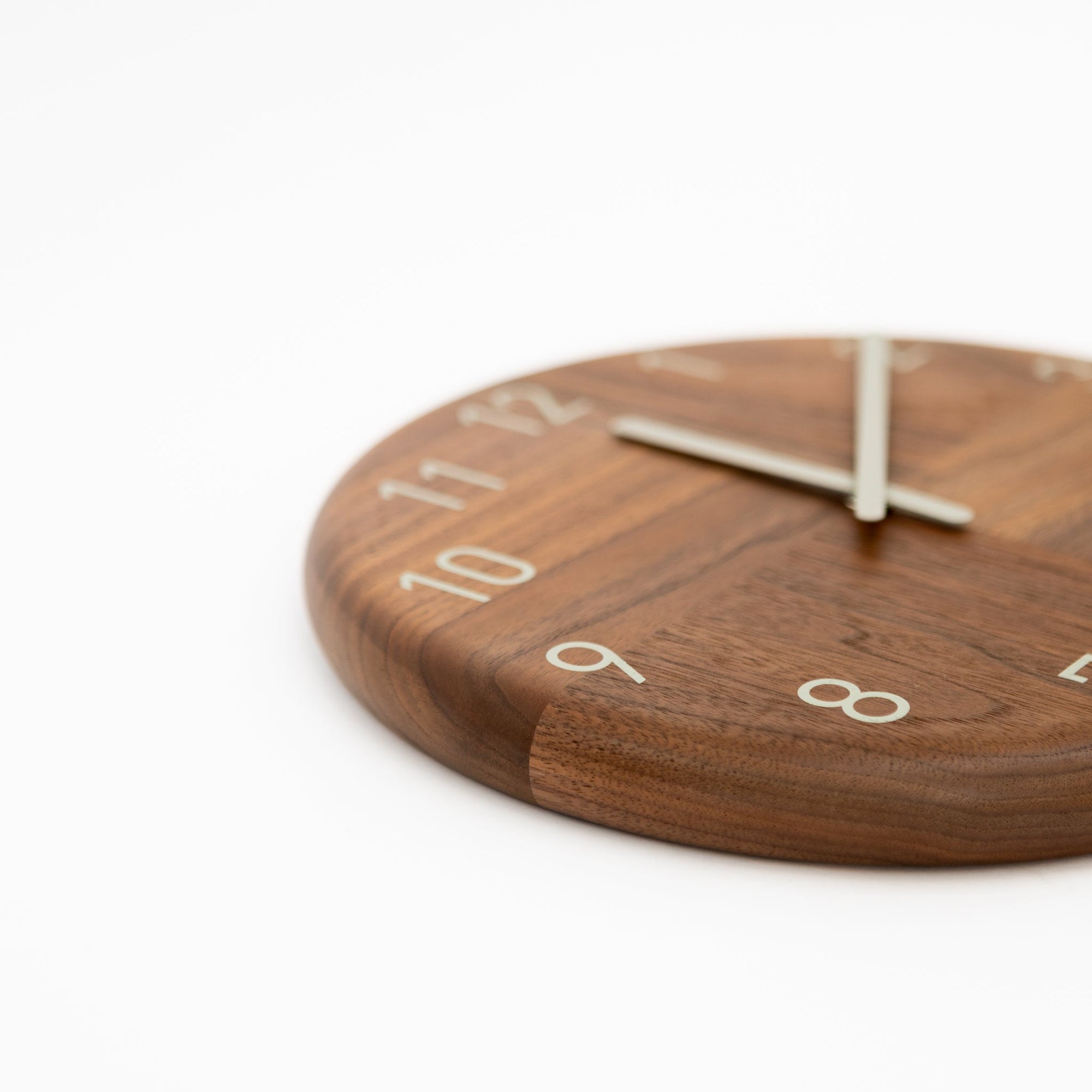 HAGI Clock Rounded Circle | Tortoise General Store