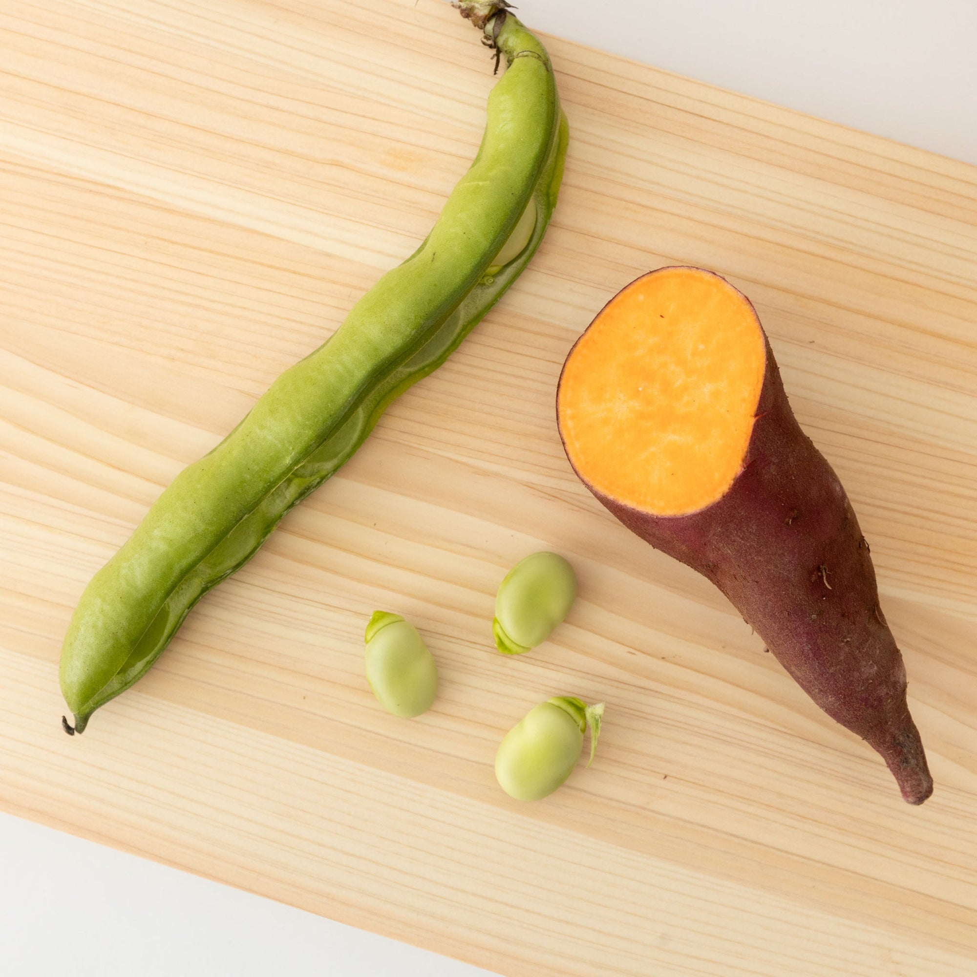 Hinoki Cutting Board with Stand | Tortoise General Store