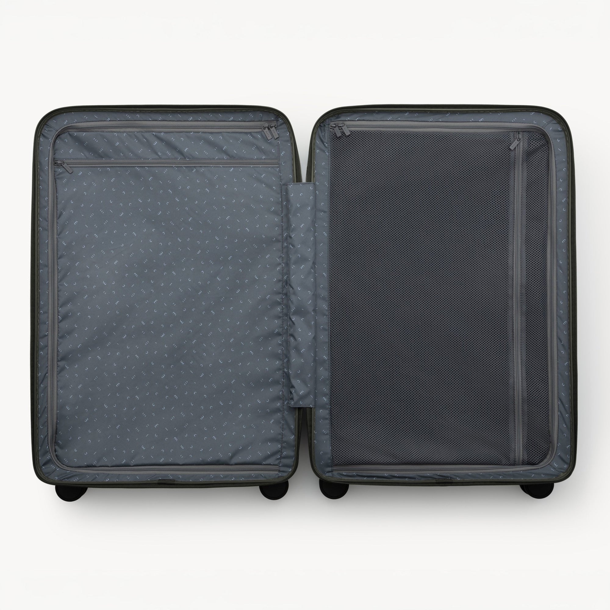 Moln Suitcase - Large - Obsidian | Tortoise General Store