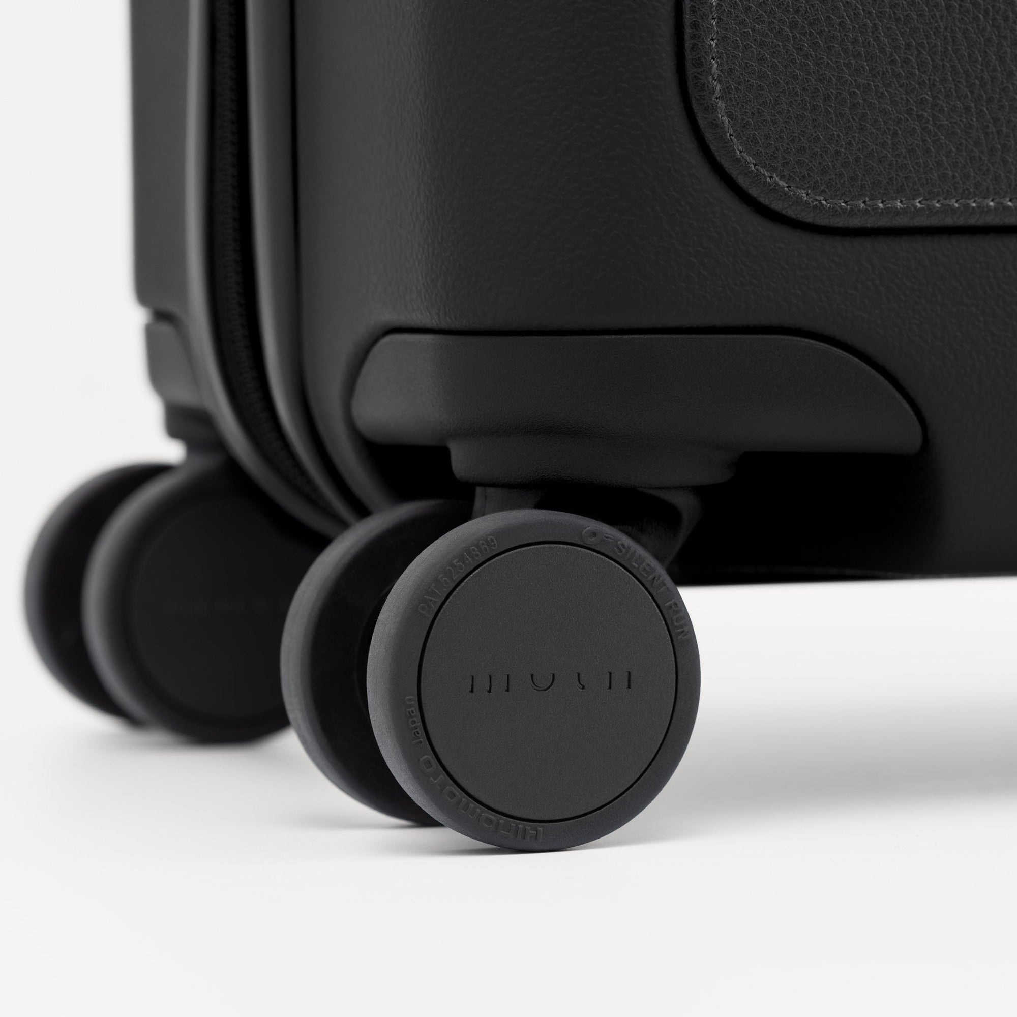 Moln Suitcase - Small - Obsidian | Tortoise General Store