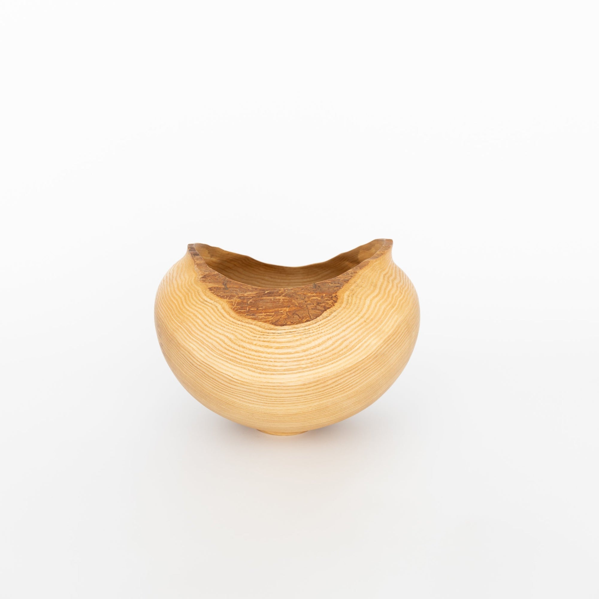 Wooden Bowl Sculpture by Kenji Usuda (2024) | Tortoise General Store