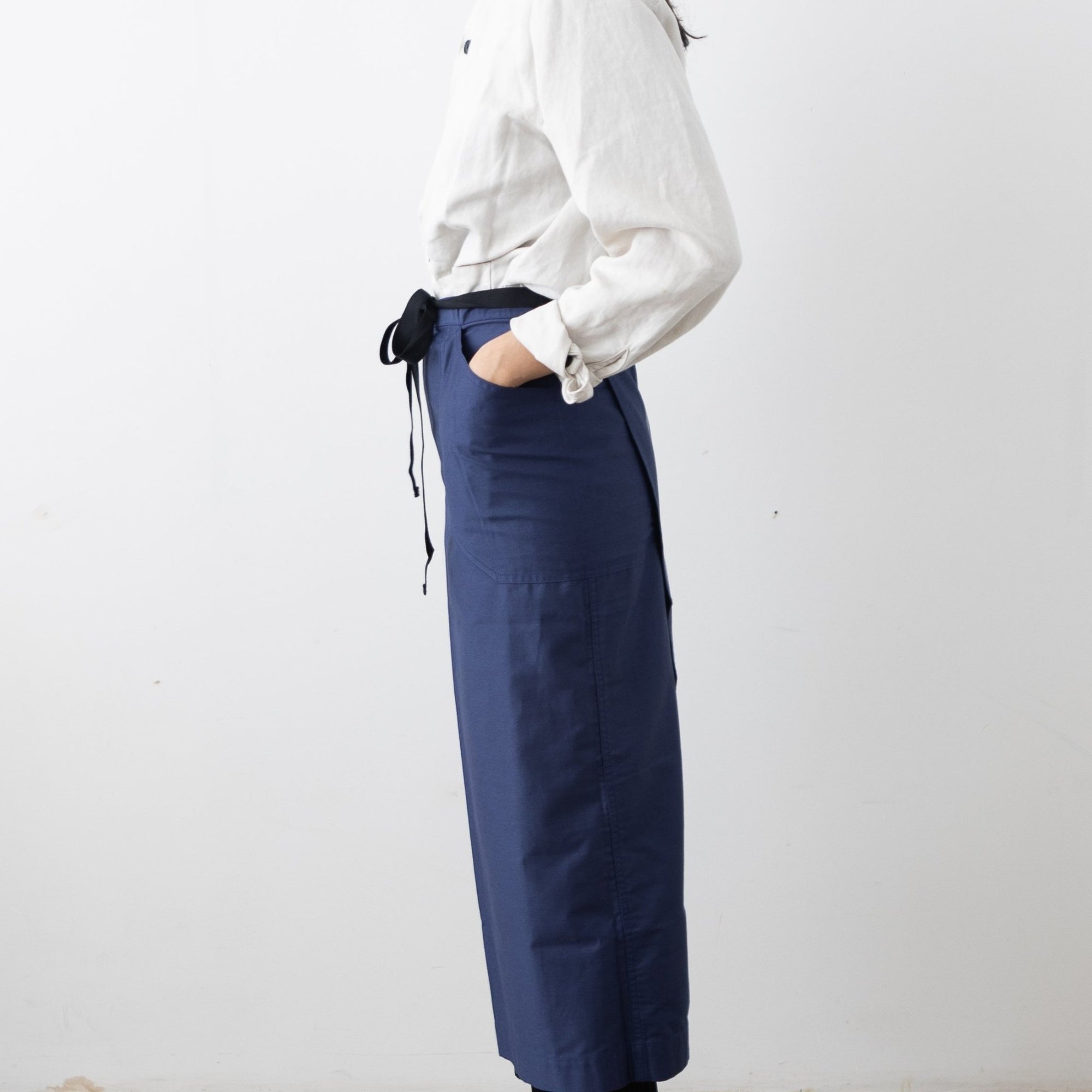 Hakui Long Waist Apron - Blue - tortoise general store