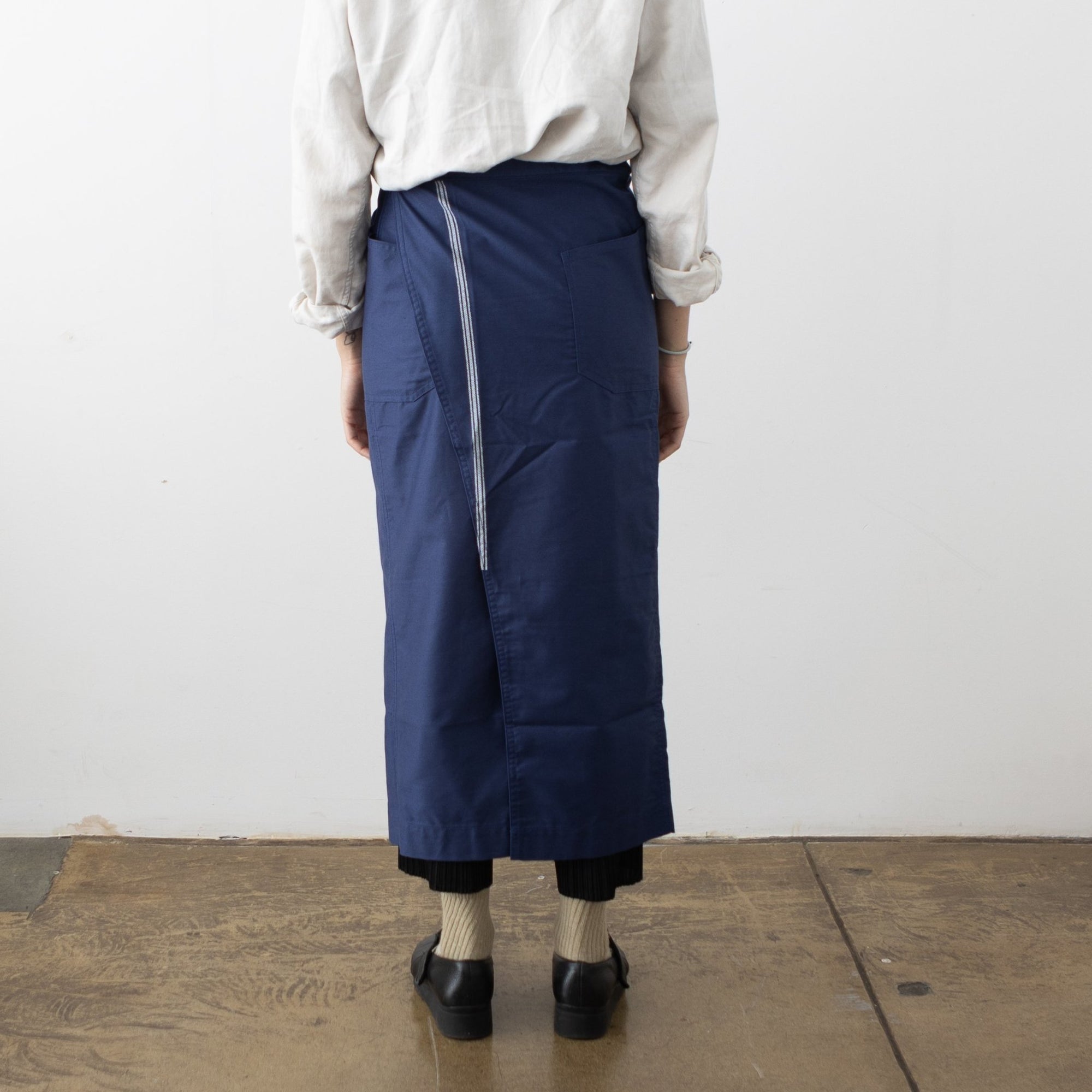 Hakui Long Waist Apron - Blue - tortoise general store