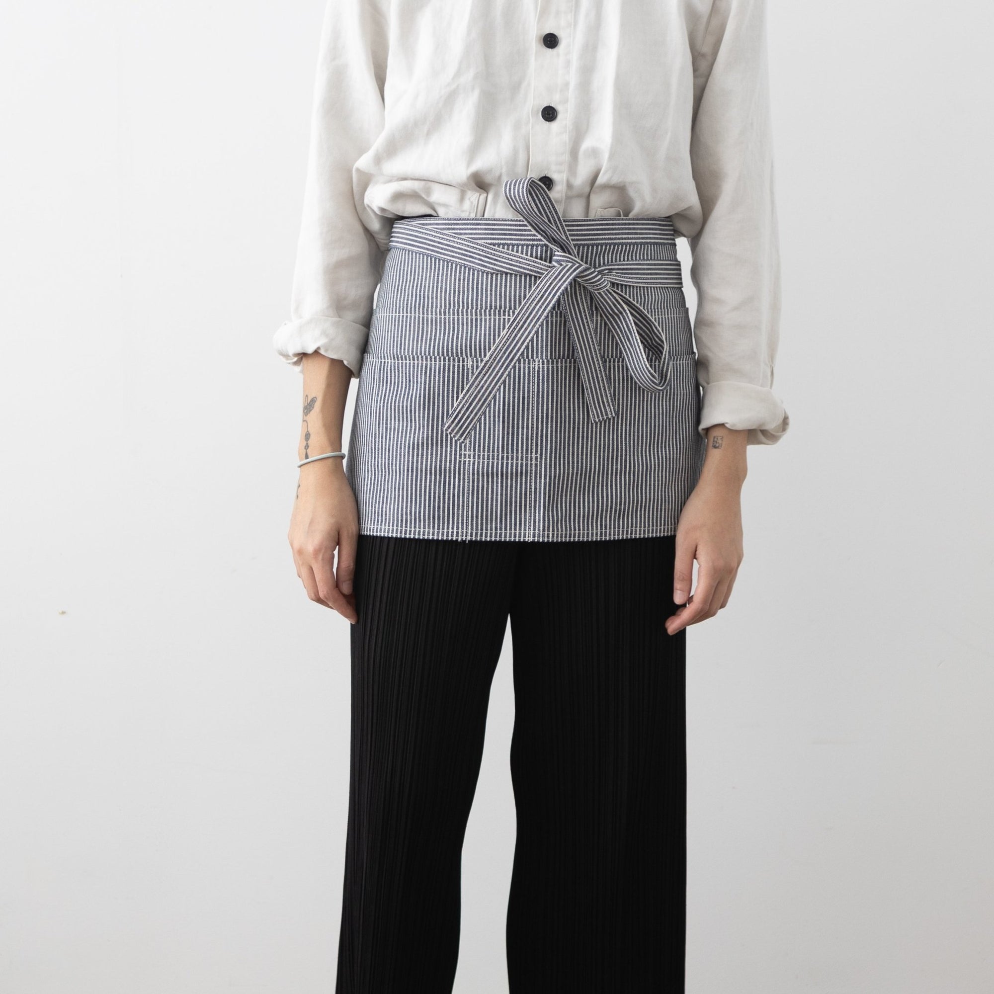 Hakui Short Waist Apron - Stripe - tortoise general store