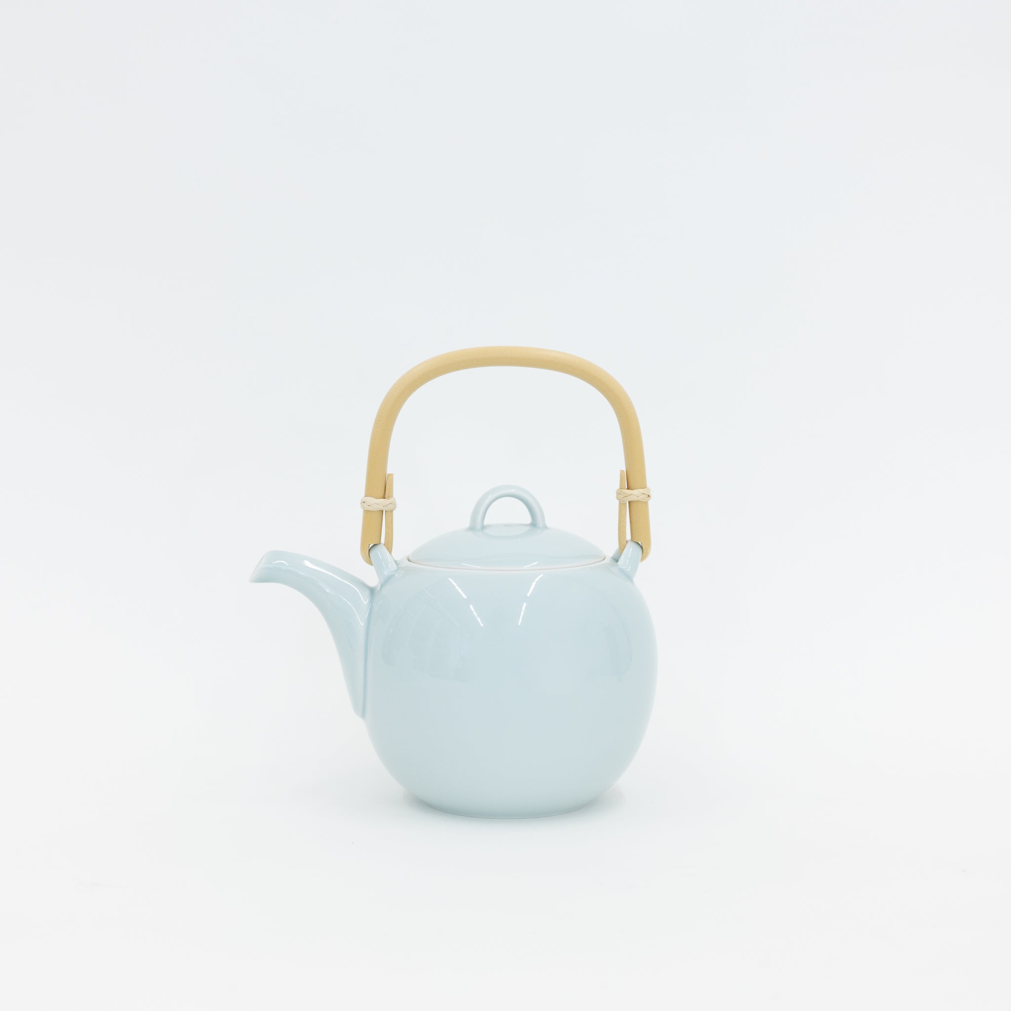 Hakusan Porcelain Mayu Teapot | Tortoise General Store