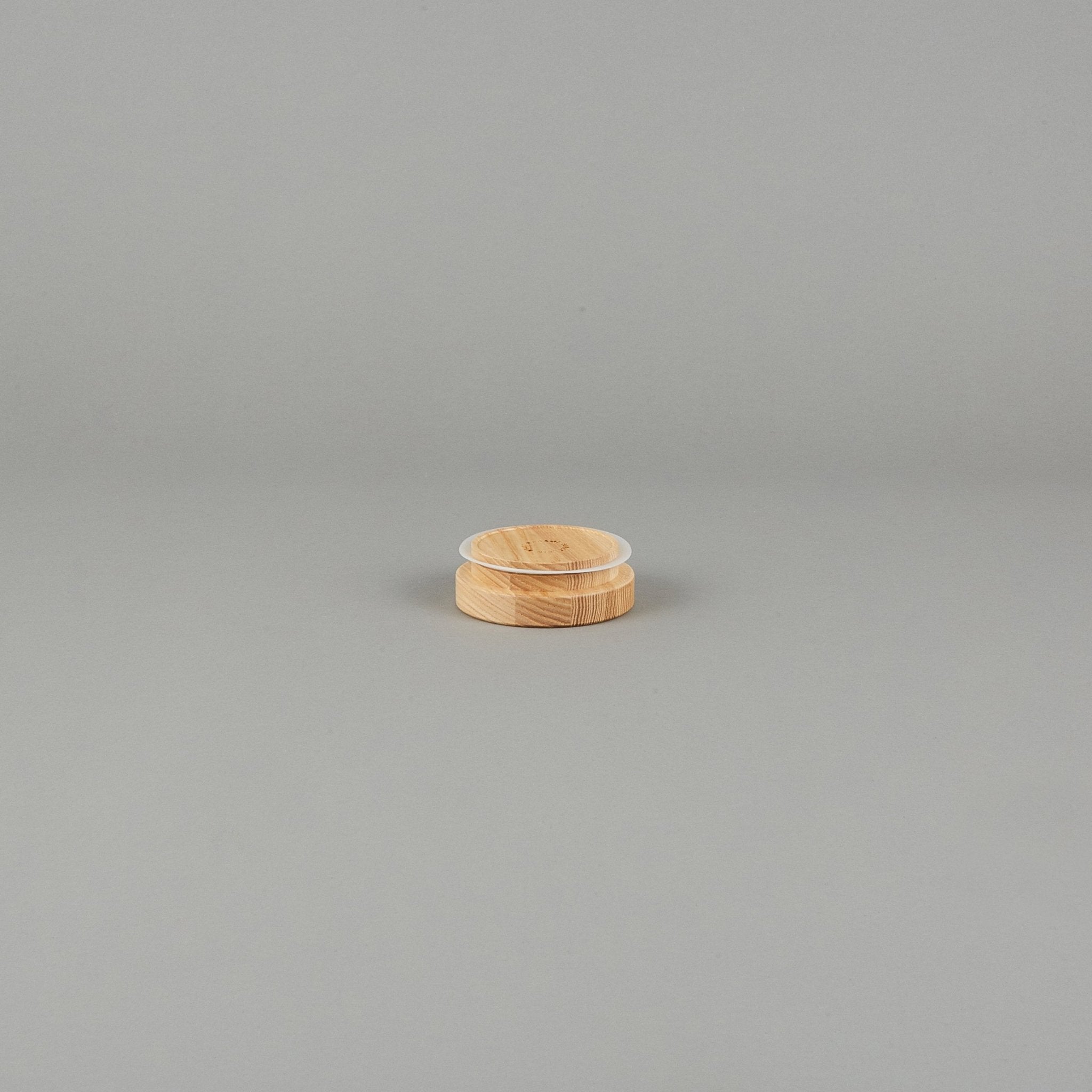 Hasami Porcelain - R - Lid with Gasket Ash ø 3.3/8"  | Tortoise General Store