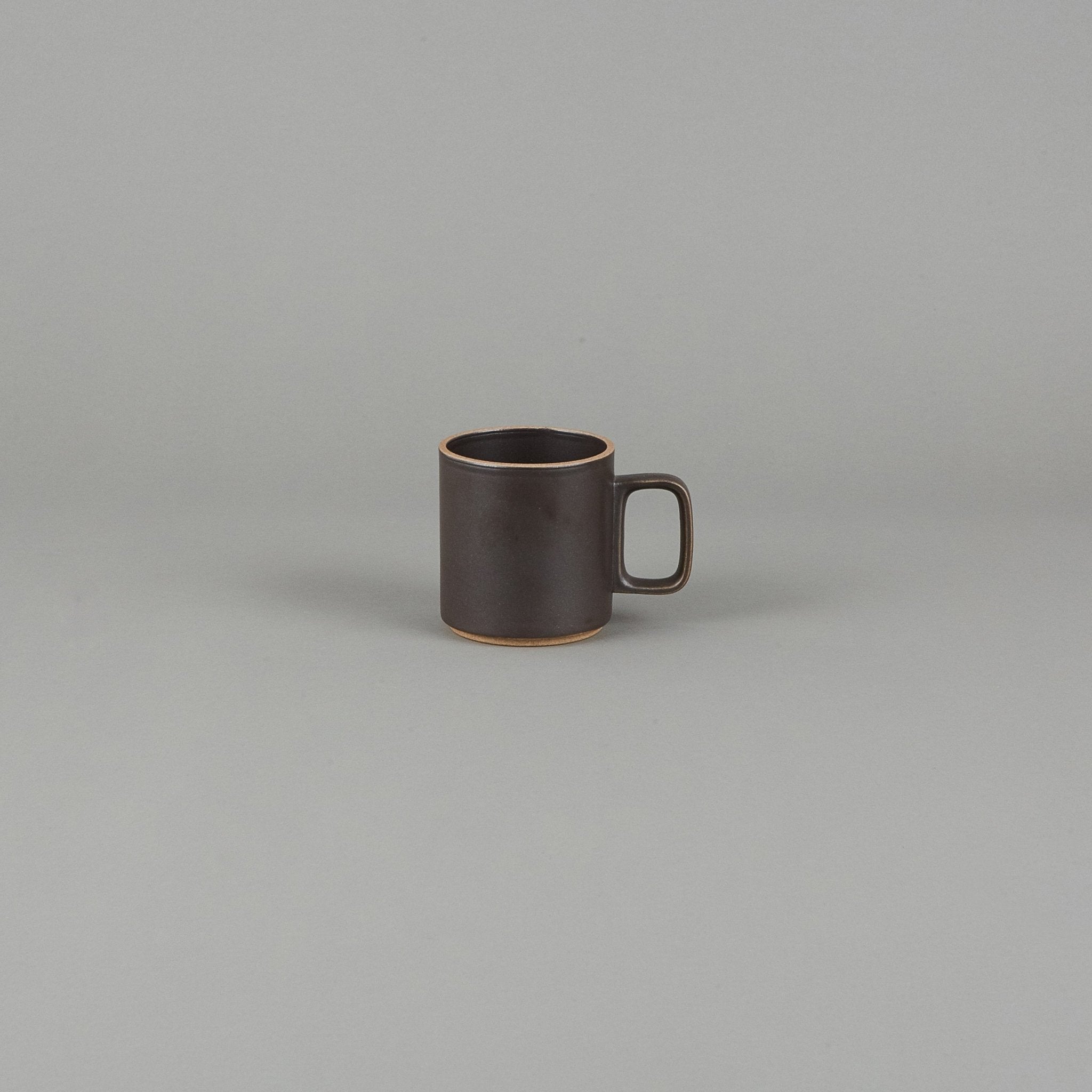 Hasami Porcelain - Mug Black Medium ø 3.3/8" | Tortoise General Store