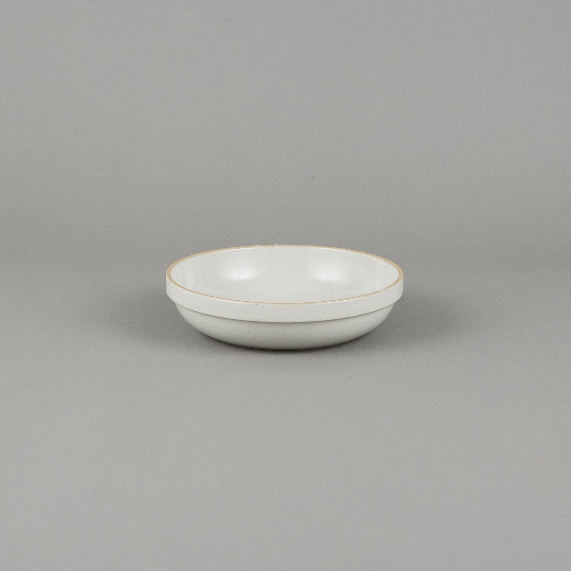 Hasami Porcelain - Round Bowl Gloss Gray ø 8.5/8&quot; | Tortoise General Store