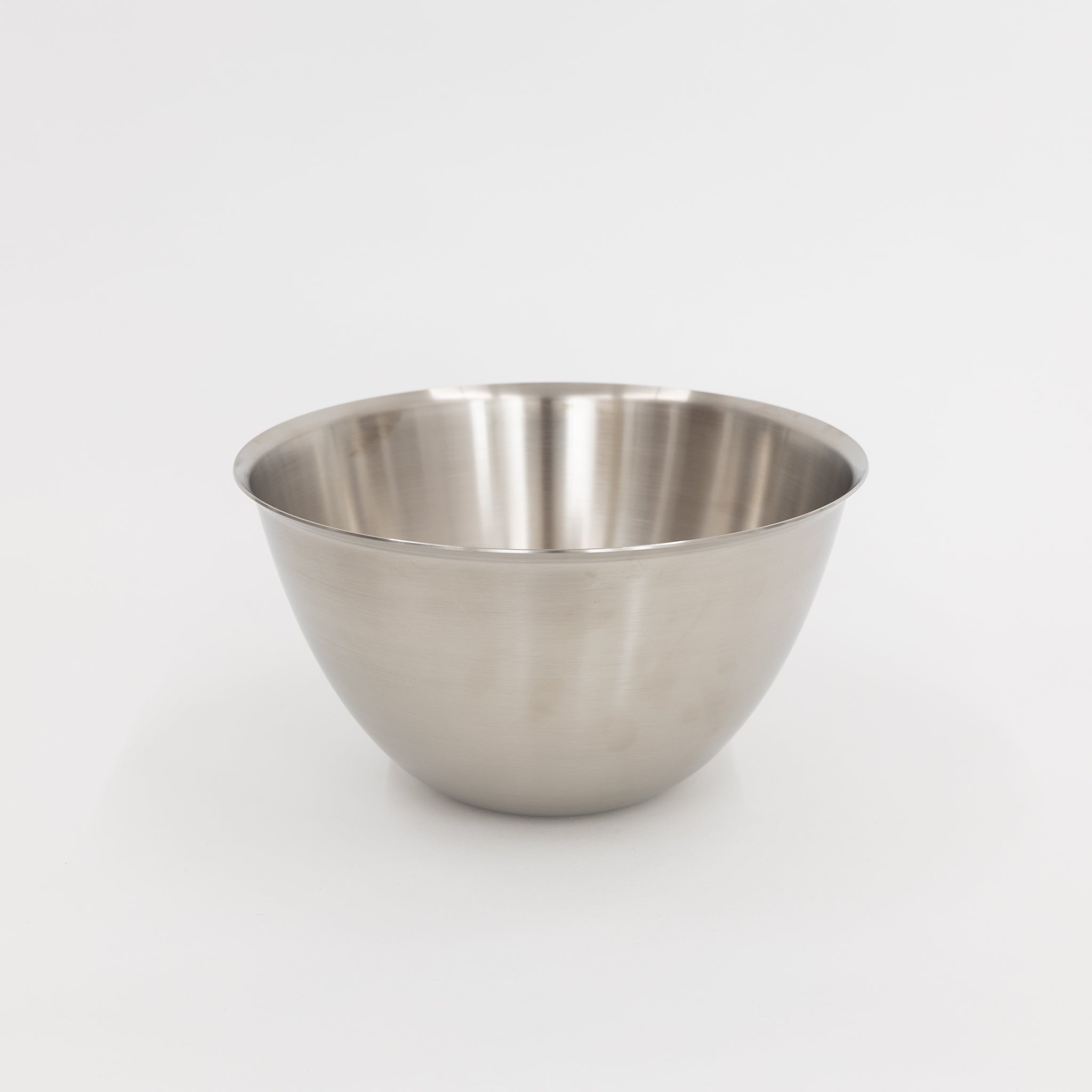 https://shop.tortoisegeneralstore.com/cdn/shop/products/makanai-stainless-steel-bowls-989632.jpg?v=1699013264&width=2048