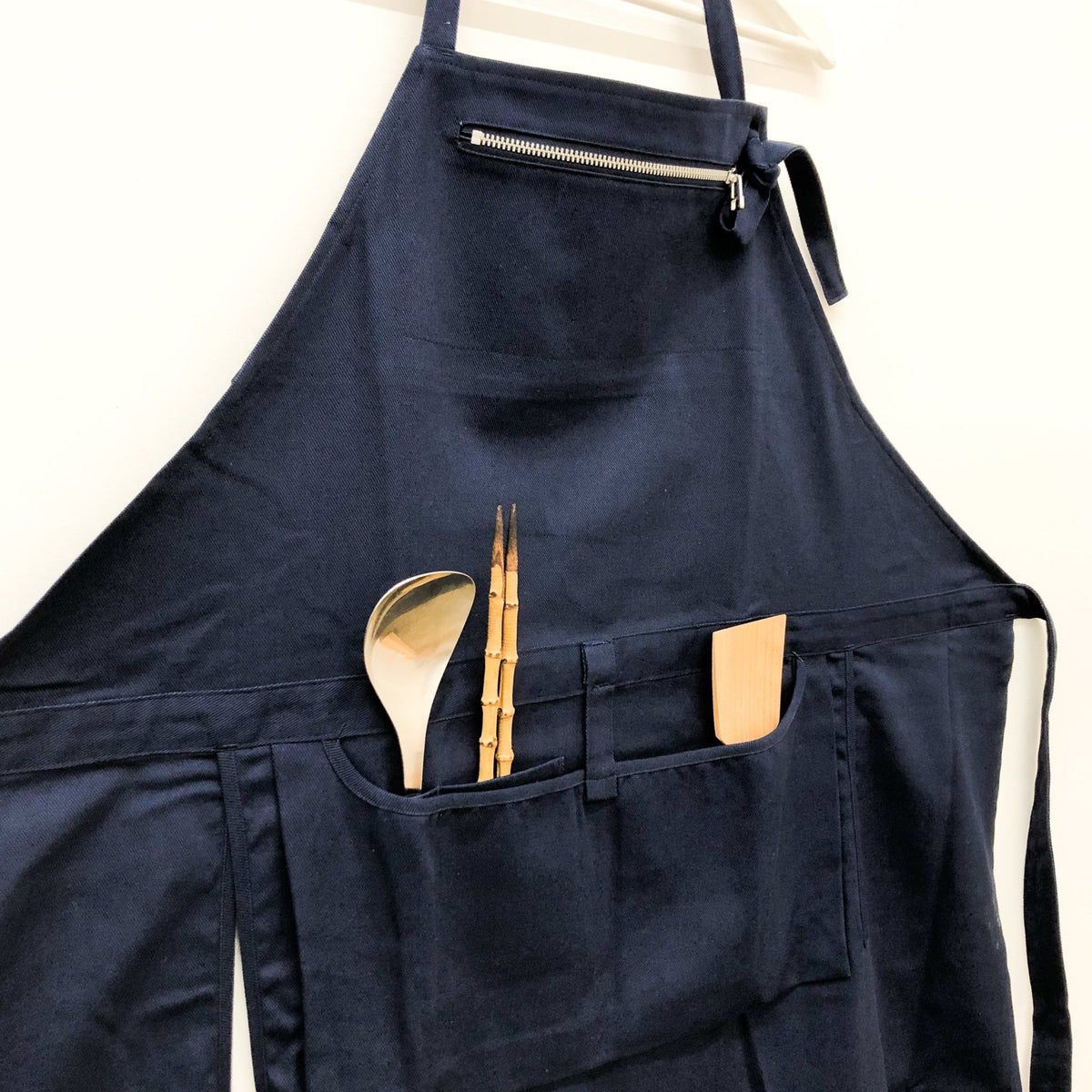 Navy Bibbed Apron by Hakui (Hakui 6915-1) - tortoise general store